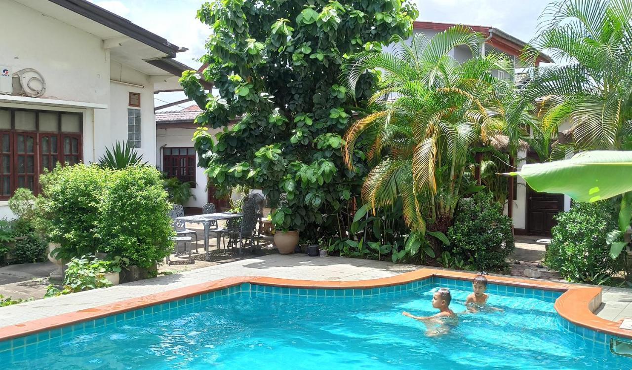 ויינטיאן Villa Sisavad Guesthouse מראה חיצוני תמונה