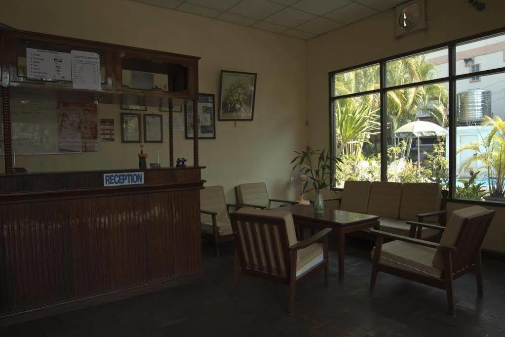 ויינטיאן Villa Sisavad Guesthouse מראה חיצוני תמונה